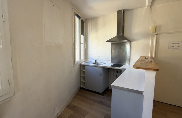 AIX CENTRE VILLE / MAIRIE : RUE FELIBRE GAUT 2 PIÈCES A REFAIRE — photo 4