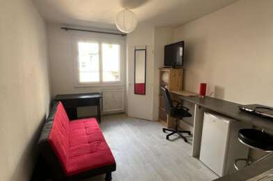 Appartement 1 pièces 240 €