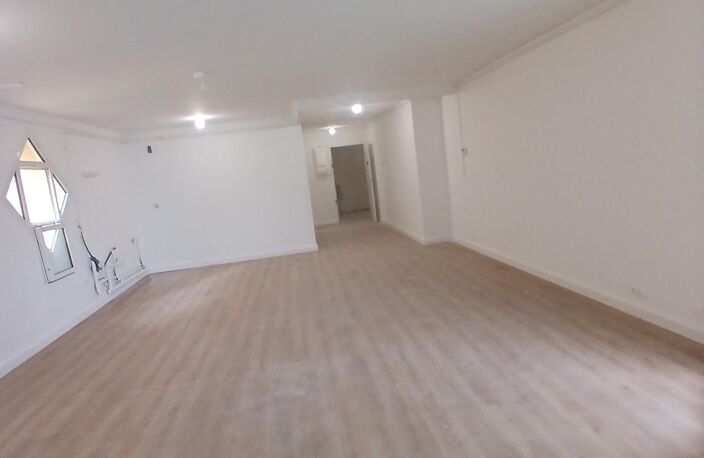 Spacieux T3 de dans résidence sécurisée LES COLLINES-215 000 €-E3466C008L — photo 3