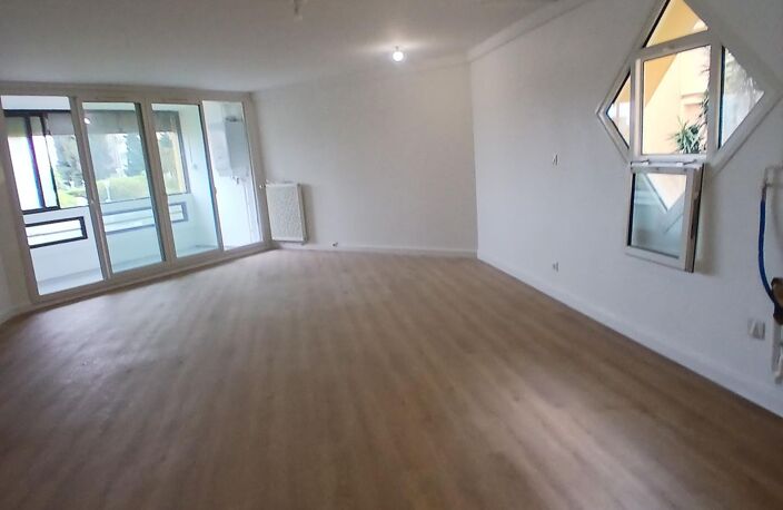 Spacieux T3 de dans résidence sécurisée LES COLLINES-215 000 €-E3466C008L — photo 4