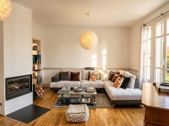 RARE A VANNES (56)- CENTRE APPARTEMENT DE CHARME 107 m²  AVEC STATIONNEMENT PRIVATIF (56) — photo du bien