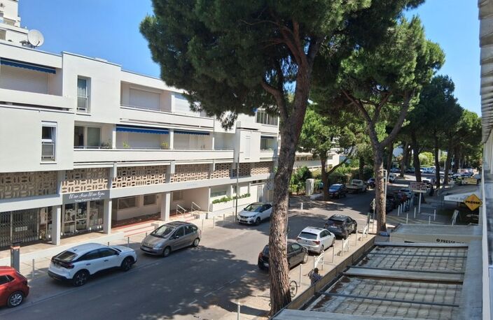 34280 LA GRANDE-MOTTE - CENTRE - CLIMATISATION - ASCENSEUR - PLAGE 5 MINUTES - TOTALEMENT RENOVÉ — photo 3