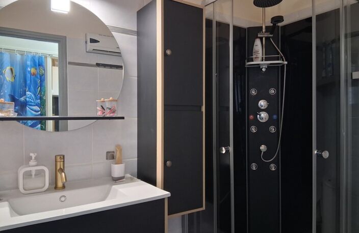 34280 LA GRANDE-MOTTE - CENTRE - CLIMATISATION - ASCENSEUR - PLAGE 5 MINUTES - TOTALEMENT RENOVÉ — photo 4