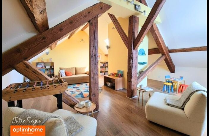 Maison de ville de 240 m² avec 5 chambres - cave et dépendance — photo 5