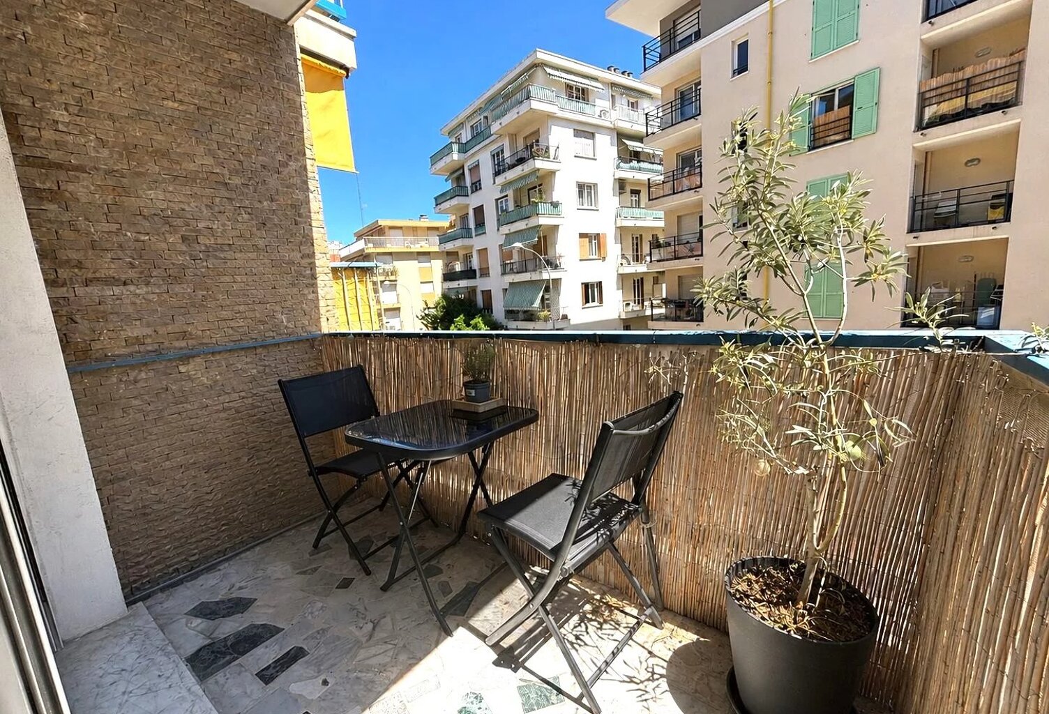 APPARTEMENT - NICE NORD - 2 PIÈCES VILLA ARSON — photo 1
