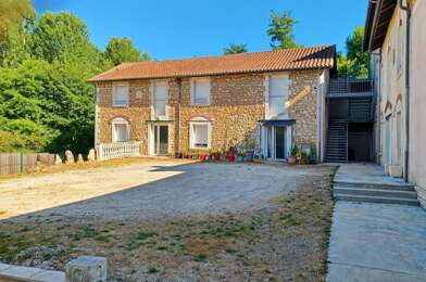 Appartement 3 pièces 590 €