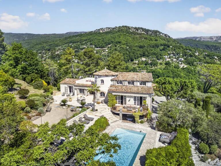 Villa d'Exception avec Vue Mer et Montagnes – Châteauneuf-de-Gra — photo 1