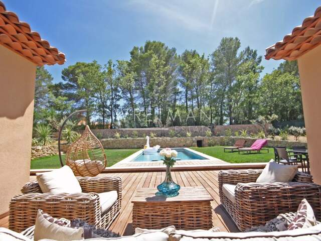 Villa contemporaine de standing plain-pied avec piscine – Lorgue — photo du bien