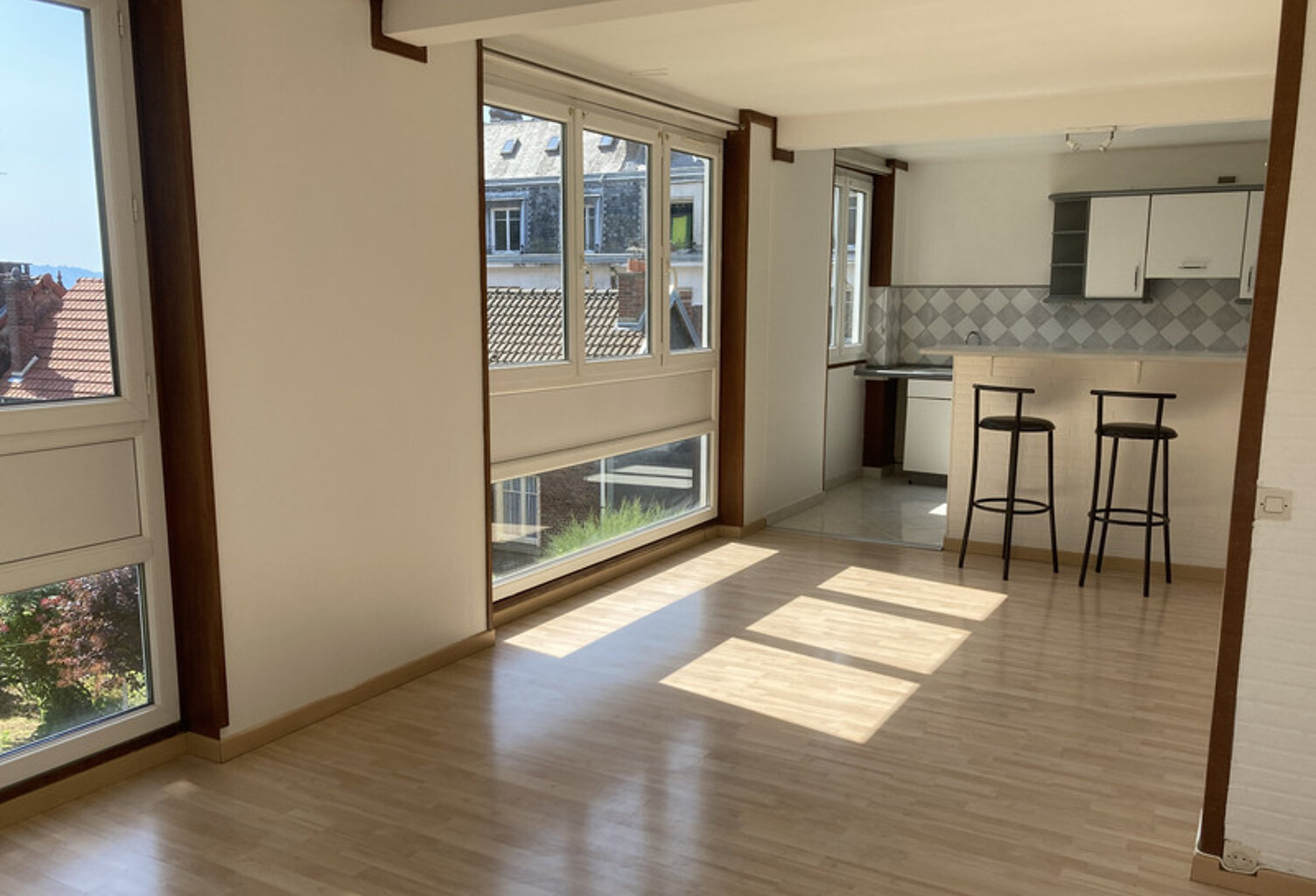 Appartement T3 à vendre ROUEN rive droite, surface habitable 75 m2 + cave + 2 places de parking — photo 1