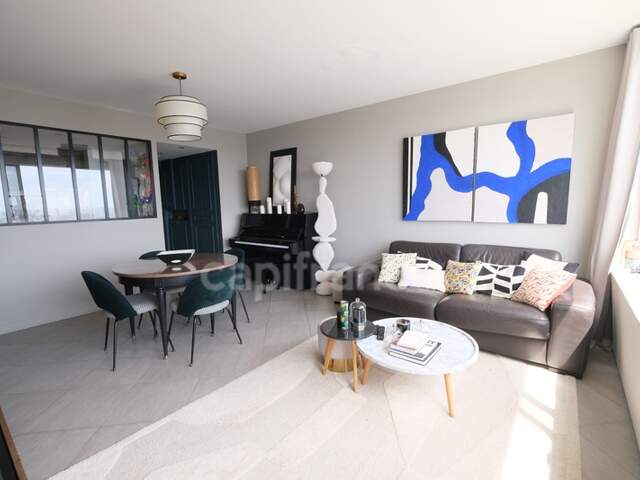 APPARTEMENT 2 PIECES ATYPIQUE – ETAGE ELEVE – PANORAMA EXCEPTIONNEL - PARKING — photo du bien