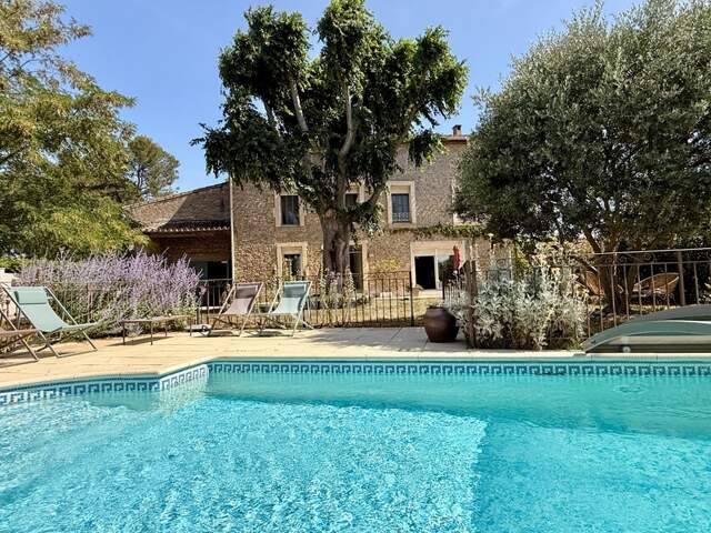 Maison de Maitre CARCASSONNE sur 233m2 habitables , 5 chambres, garage, piscine terrain 1100m2 — photo du bien