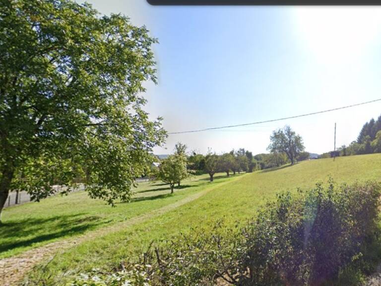Terrain viabilisé à vendre de 638,00 m² Dans les environs de Chilly-le-Vignoble (39) — photo 1