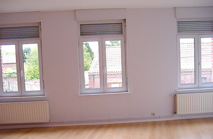 Appartement à louer 3 pièces RAIMBEAUCOURT (59) — photo 4