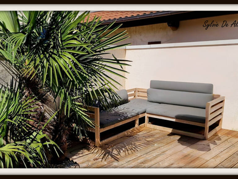 Dpt Ain (01), à vendre PONT DE VEYLE proche MACON maison P6 de 135 m², 5 chambres, piscine — photo 1