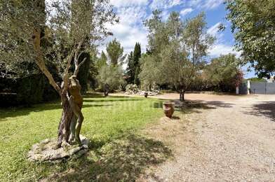 Terrain  630000 €