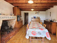 Ensemble immobilier : maison + gîte + annexe + garage, atelier et jardin clos à  NIEUL LES SAINTES (17) — photo 3
