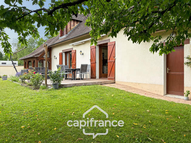 Superbe maison familiale de 175 m² sur terrain arboré de 1209m² ! — photo du bien