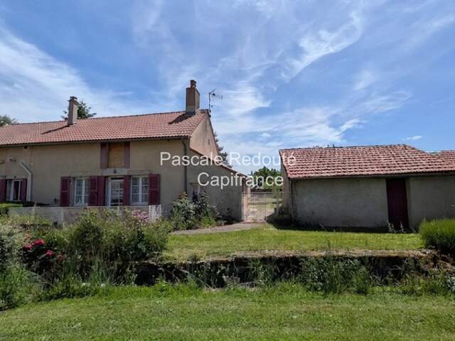 Maison de village de 5 pièces avec dépendances — photo du bien