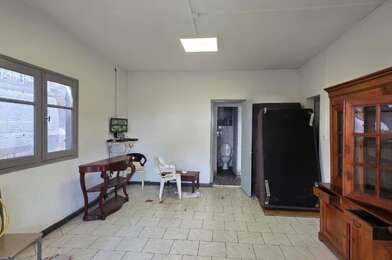 Terrain  590000 €