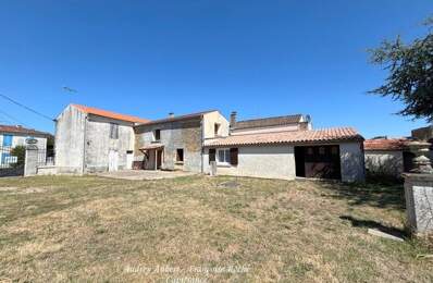 Maison à vendre 6 pièces LUSSANT (17) — photo du bien