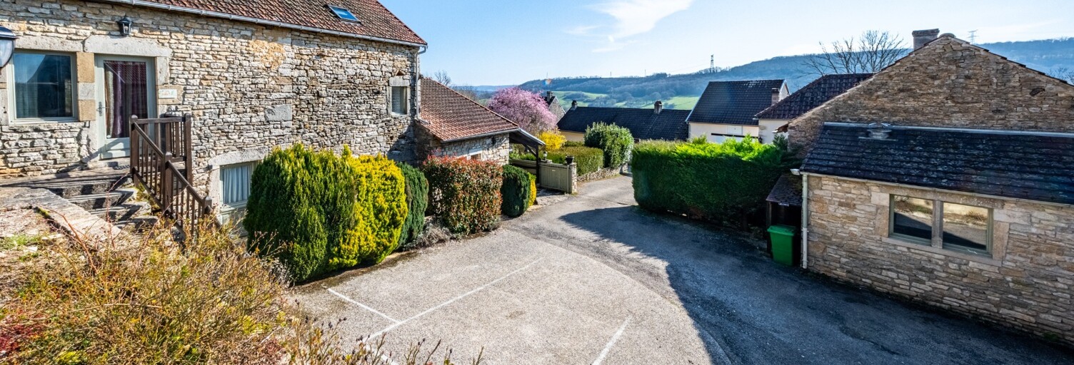 Commerce 14 Pièces 354 m² à vendre à Chaudenay-le-Château (21360)