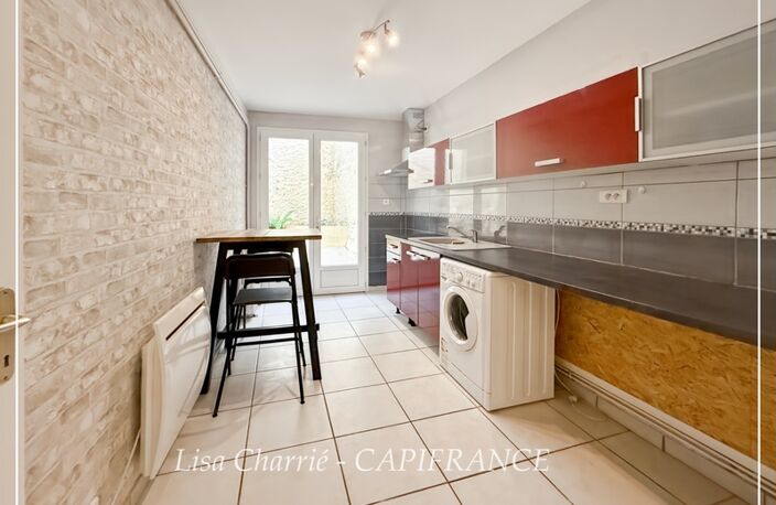 Maison de ville à vendre VIC FEZENSAC (32) scindée en 2 logements loués avec terrasse, balcon, garage — photo 5