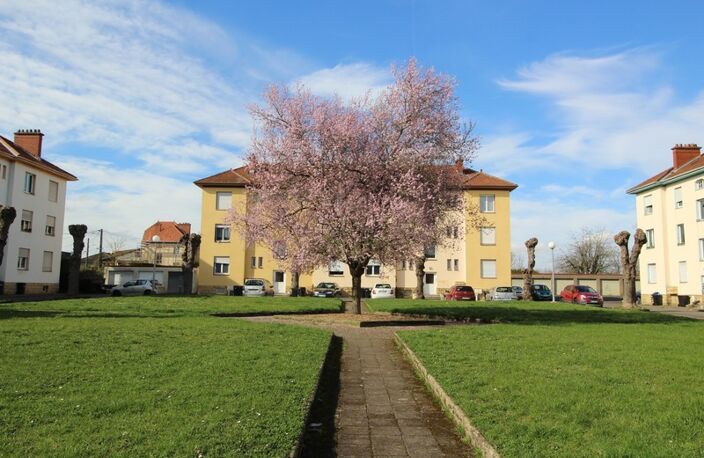 Dpt Moselle (57), à vendre BOUZONVILLE immeuble — photo 2