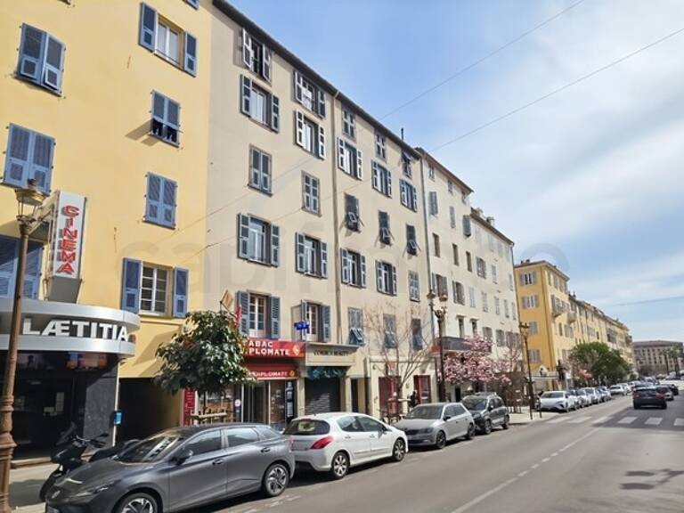 AJACCIO (20) HYPER CENTRE – ENTRE LE COURS NAPOLÉON ET LA RUE FESCH — photo 1