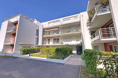 Appartement 3 pièces 244800 €