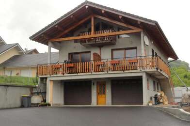 Appartement 2 pièces 910 €