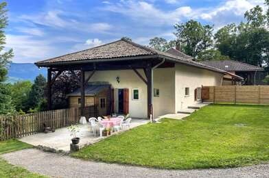 Maison 5 pièces 2100 €