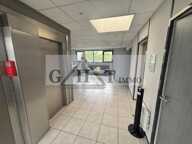 ENTREPOT BUREAUX 21!00 M² A LA VENTE A CRÉTEIL — photo 4