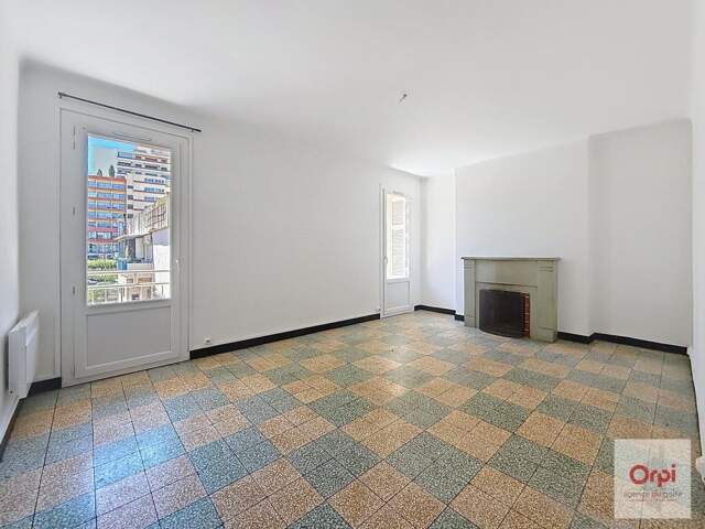 Appartement À Louer — photo du bien