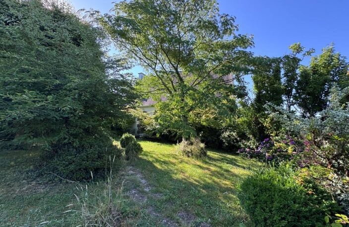 Maison familiale avec dépendance en pierre et terrain arboré à Spézet — photo 2