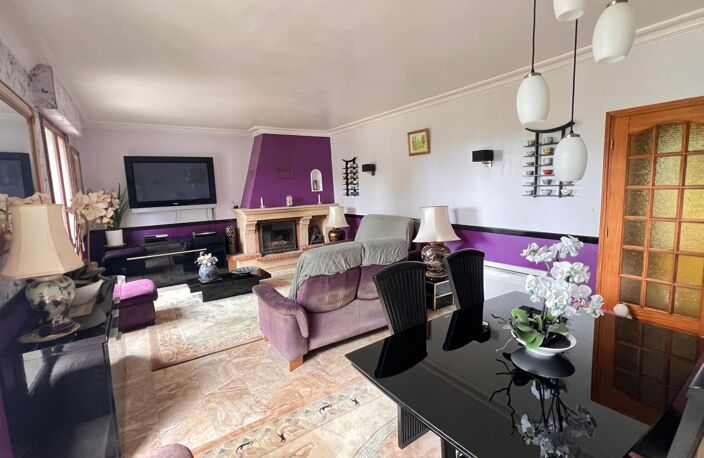 Maison familiale avec dépendance en pierre et terrain arboré à Spézet — photo 5