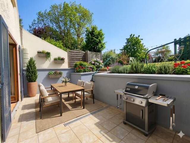 Maison À Vendre - Plaisir - — photo du bien