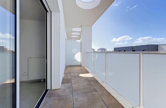 Appartement À Vendre — photo 2