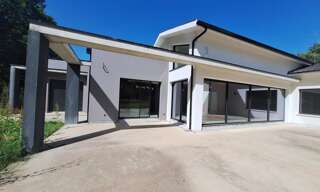 Maison 7 Pièces 261 m² à louer à Pessac (33600)