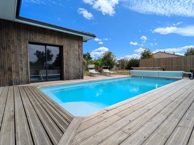 Maison À Vendre — photo du bien
