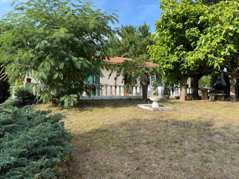 Maison À Vendre — photo 1