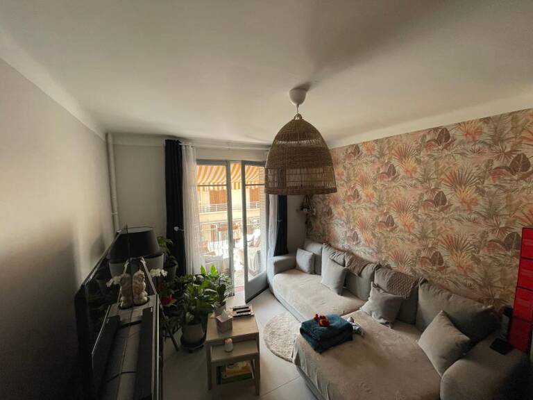 A VENDRE TOULON 83000 APPARTEMENT 3 PIECES 2 CHAMBRES TERRASSE ASCENSEUR — photo 1