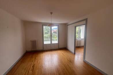 Appartement 4 pièces 935 €