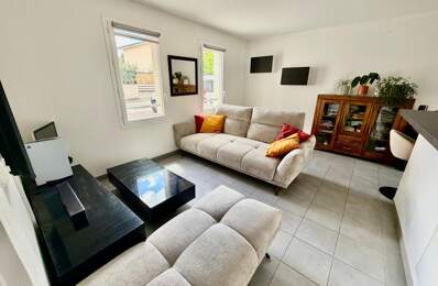 Appartement À Vendre — photo du bien