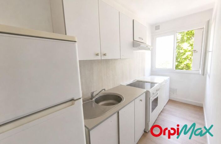 Appartement À Vendre — photo 3