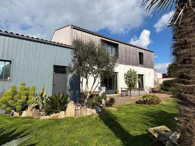 Maison À Vendre - Saint Georges d'Oléron — photo du bien