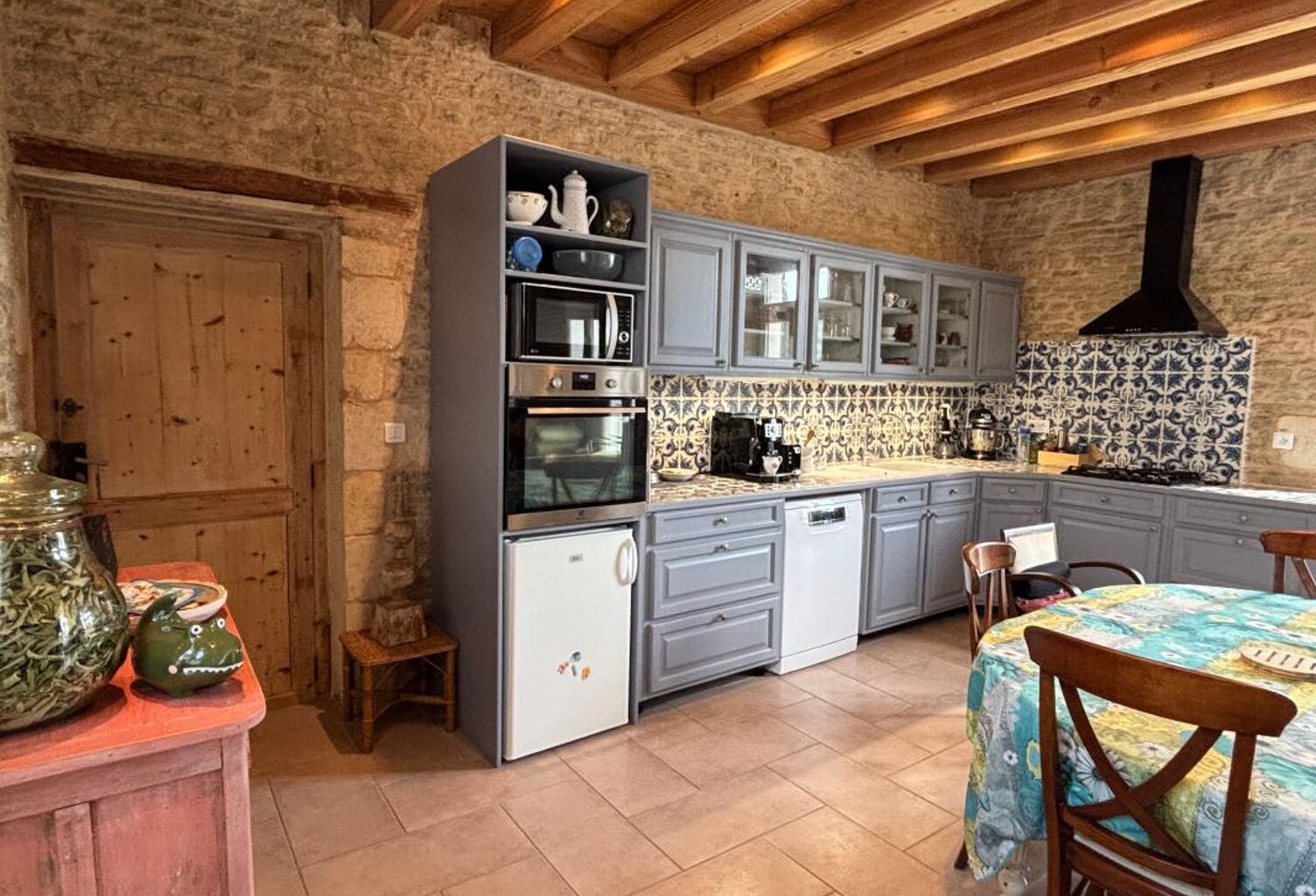 Propriété d’exception au cœur du village de Saint-Georges-d’Oléron — photo 1