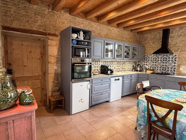 Propriété d’exception au cœur du village de Saint-Georges-d’Oléron — photo du bien