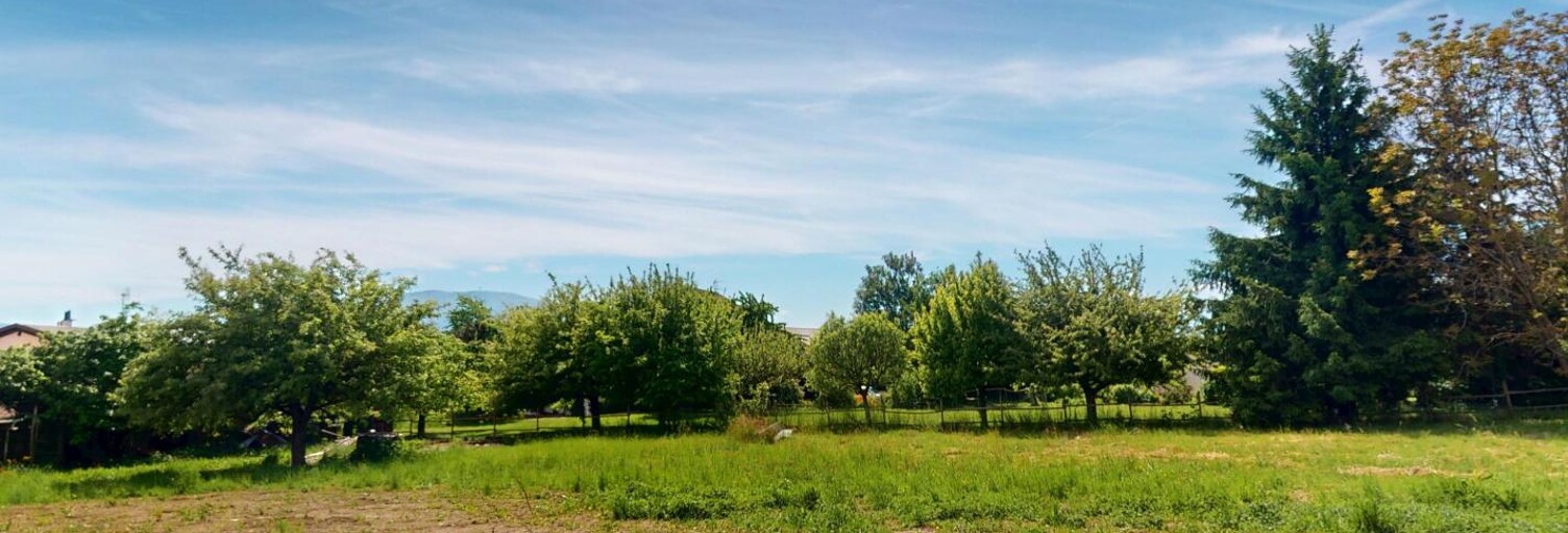 Terrain  715 m² à vendre à Cranves-Sales (74380)