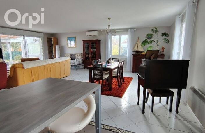 PROPRIETE A FORT POTENTIEL — photo 5