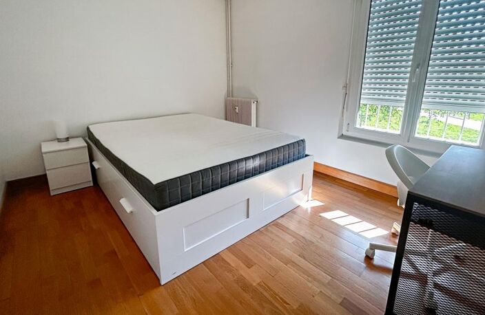 T4 QUARTIER ORGEVAL — photo 4
